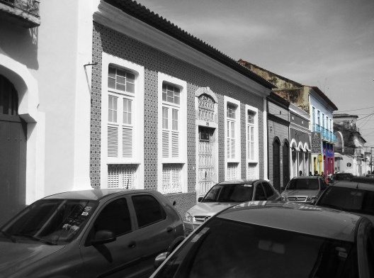 Rua da Cruz: casarão ao fundo