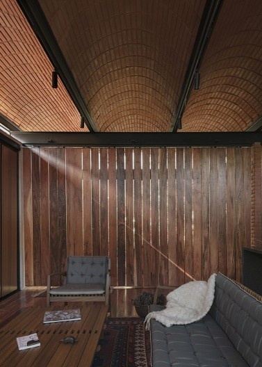 Casa Intermedia, Assunção, Paraguai, 2021. Arquitetos Horacio Cherniavsky, Viviana Pozzoli, Gabriela Ocampos, Franco Pinazzo e Rolph Vuyk (autores) / Equipo de Arquitectura
