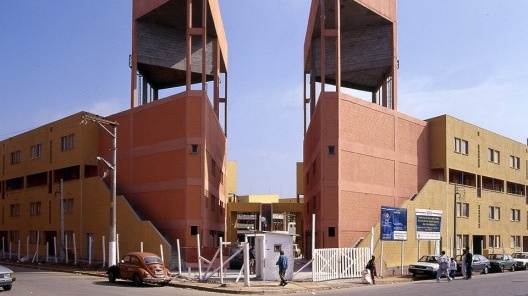 Conjunto Habitacional Rio das Pedras, São Paulo, Vigliecca & Associados, 1991-2003