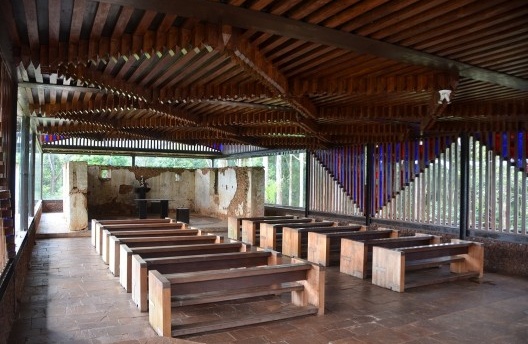 Interior da Capela de Santana ao Pé do Morro