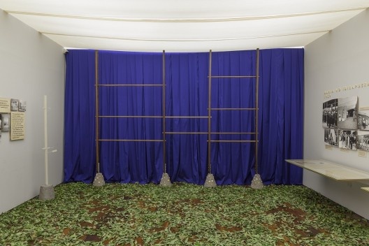 Exposição “Maneiras de expor”, curadoria de Giancarlo Latorraca, Museu da Casa Brasileira