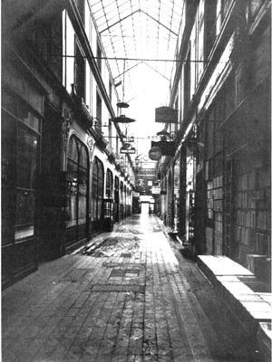 A galeria Passage de l'Opéra, em Paris. Disponível em www.ufmg.br/online/arquivos/Passage%20Opera.jpg. Acesso em 26 mar. 2007