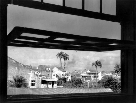 Janela do edifício d’ A Tribuna, vendo-se o bairro da Boa Vista, Recife, Pernambuco, c. 1943
