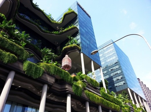 Espaços transicionais do ParkRoyal, projetado por WOHA Architects, Cingapura