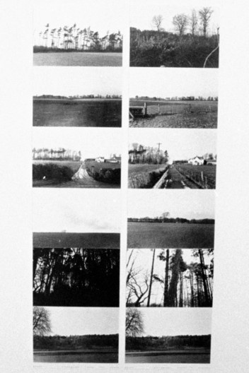 Um dos quadros dispostos na parede do non-site de Robert Smithson