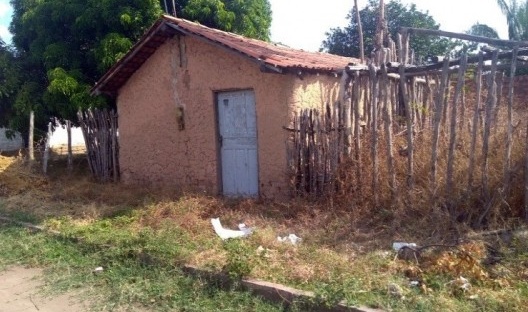 Casa de pau a pique em Caxias MA, 2022