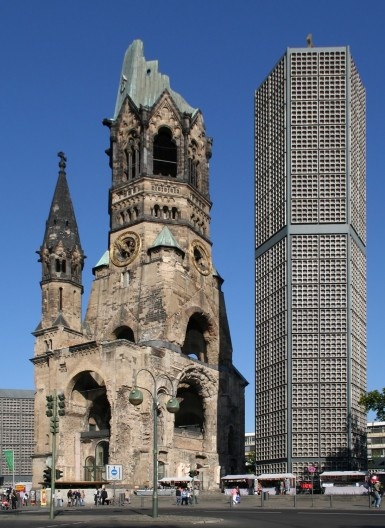 Reforma Kaiser-Wilhelm Gedächtniskirche, Berlim. Arquiteto Egon Eiermann, 1957-1963
