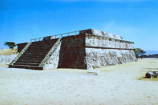 Xochicalco, 2002. Templo da Serpente Emplumada