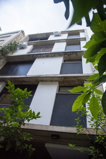 Edifício Condessa, Porto Alegre RS Brasil, 2018. Arquitetos Cristiano Lindenmeyer Kunze e Nathalia Cantergiani Fagundes de Oliveira (autores) / Cantergiani + Kunze Arquitetos