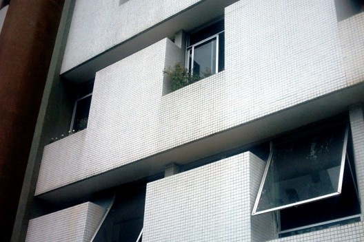 Edifício Villa Cristina, detalhe, janelas quartos.
