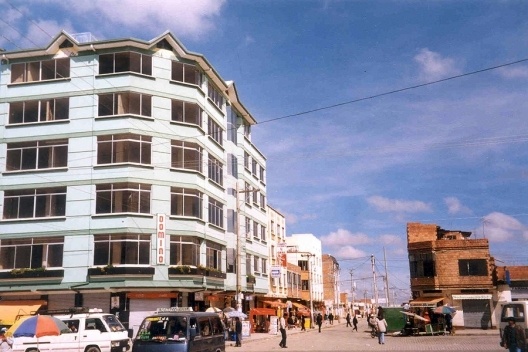 Sub-centro da Vila Adela, vista da praça