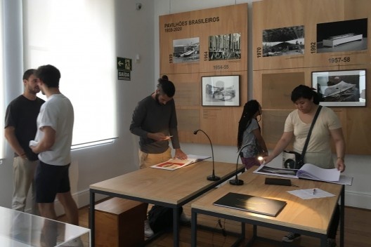 Exposição Três Pavilhões de Sérgio Bernardes, curadoria de Abilio Guerra e Fausto Sombra