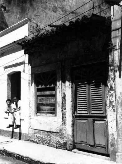 Casas da rua das Laranjeiras ou da rua das Trincheiras no bairro de Santo Antônio, Recife, Pernambuco, c. 1942