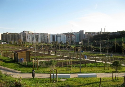 Quando da inauguração da 2ª fase da obra do Parque Urbano da Quinta da Granja, em outubro de 2011, foi entregue a primeira bateria de hortas urbanas
