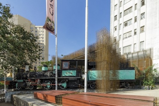Pavilhão Nuvem ArcelorMittal na Casacor MG 2018, Belo Horizonte MG Brasil, 2018. Arquitetos Rafael Gil, Carolina Miguez, Filipe Silva Gonçalves e Marcos Vinicius Lourenço / Arquitetos Associados