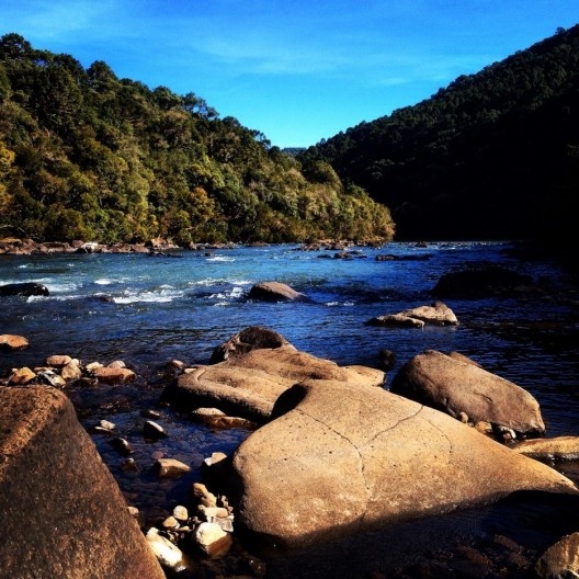 Rio Pelotas visto da estrada RS-020, na divisa entre os estados de Santa Catarina e Rio Grande do Sul, junho 2017
