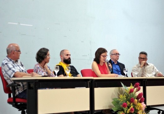 III SAMA, mesa de abertura, Akel Fares Filho (presidente CAU/PA), Ana Cláudia Cardoso (coordenadora PPGAU UFPA), Marcos Cereto (UFAM), Celma Chaves (UFPA e coordenadora Geral do III SAMA), Jorge Eiró (vice diretor FAU/UFPA) e José Júlio Lima (vice-coorden