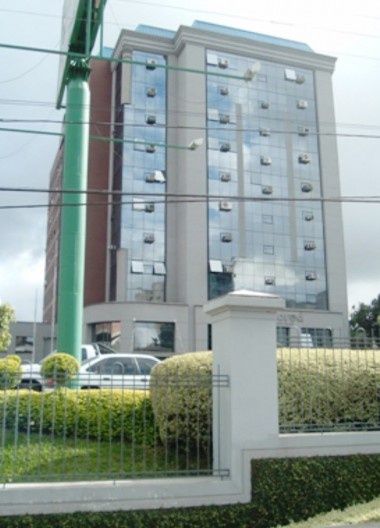 Figura 09. As verrugas da fachada - Edifício de Escritórios, Passo Fundo, RS