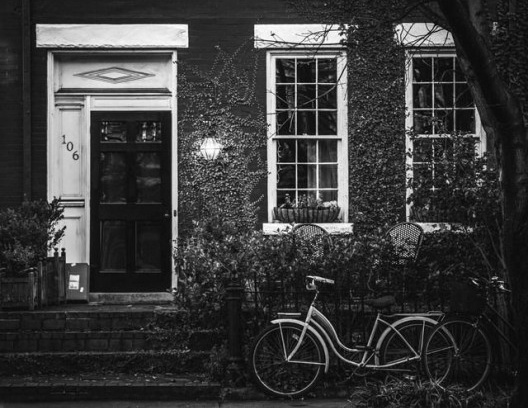 Exemplo de edifício vivo, selecionado a partir das ideias de Christopher Alexander