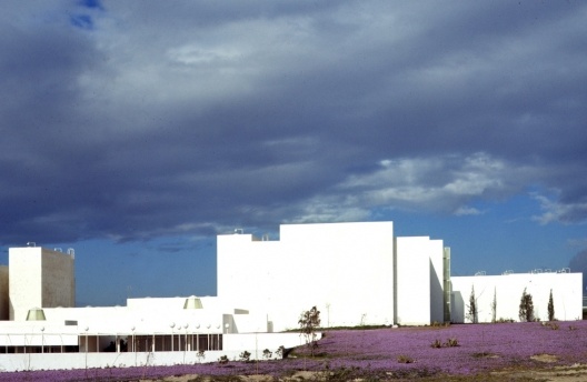 Universidade Laboral de Almería, 1976