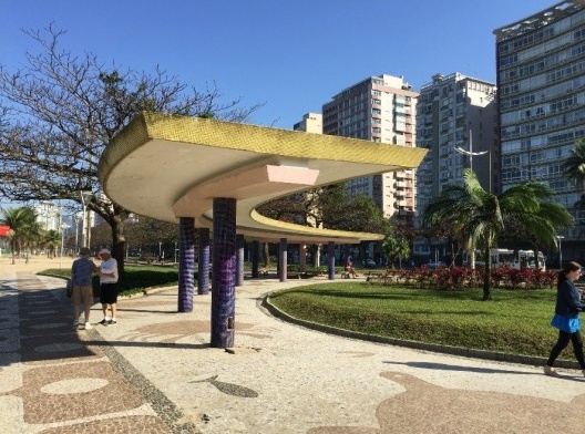 Praça do Boqueirão, marquise, prédios como pano de fundo, Santos, 03/09/2016