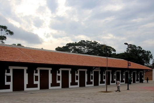 Antigas cocheiras já reformadas e sem atividades programadas além do dia de inauguração