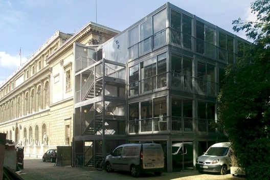 Exposição “(IM)pur, (IN)forme, (IR)réel: 3 bibliothèques pour la France, OMA”, Edifício Lenoir, Escola de Belas Artes, Paris