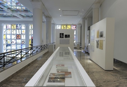 Exposição “Abrindo arquivos: o arquiteto Auguste Perret e o projeto para o Museu da Faap”, curadoria de Maria Cristina Wolff de Carvalho e Francisco Barros