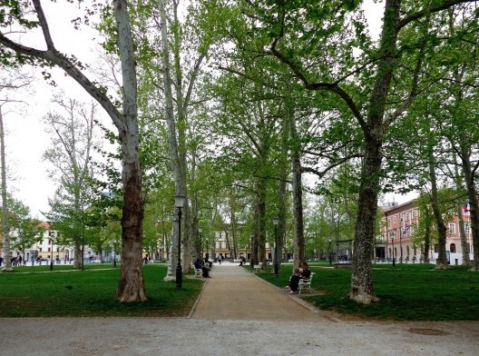 Praça do Congresso, também chamada de Star Park (Kongresni trg/ Zvezda park)