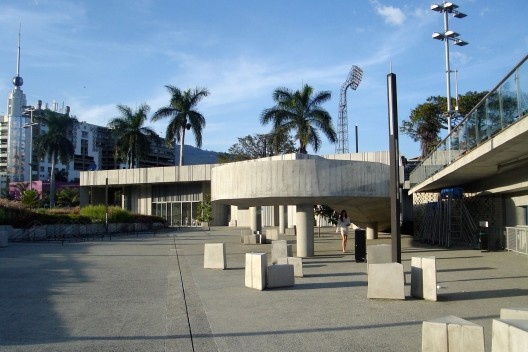 Complejo acuático para los juegos IX Suramericanos, Medellín. Paisajes Emergentes