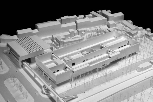 Museu Nacional dos Coches, maquete da inserção urbana, Lisboa. Arquiteto Paulo Mendes da Rocha, MMBB arquitetos e Bak Gordon arquitetos