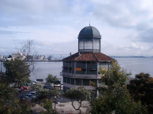 Uma das torres do Mercado Municipal da Praça XV no Rio de Janeiro