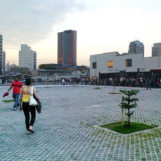 Largo da Batata, Pinheiros, São Paulo, plantio de araucárias