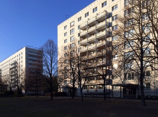“Plattenbau“ na Avenida Karl-Marx-Allee