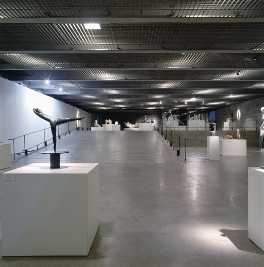 Museu Brasileiro da Escultura e da Ecologia — Mube, São Paulo SP, 1995. Arquiteto Paulo Mendes da Rocha