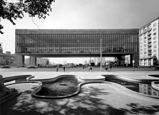 MASP Trianon. Exposição “Playground” de Nelson Leirner, 1969
