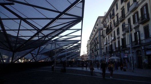 Piazza Garibaldi, Nápoles, Itália