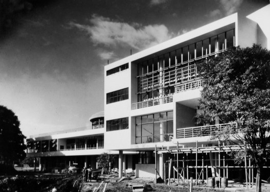 Sede do Clube Atlético Paulistano em obras, 1948