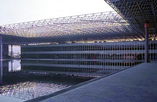 Fábrica Schering, Rio de Janeiro RJ, 1974. Arquiteto Sergio Bernardes