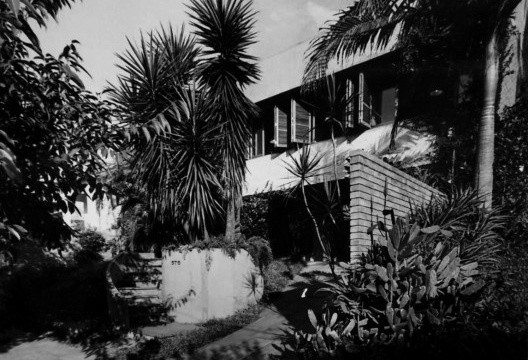 Residência Edenor Buchholz, vista da fachada norte, Porto Alegre, 1980