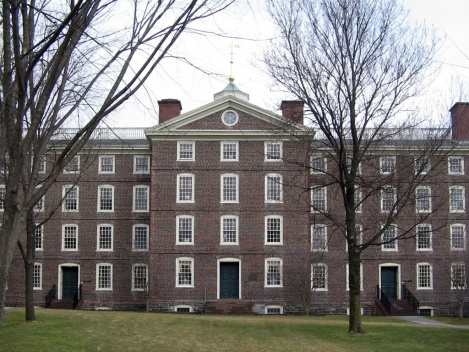 foto 05 – O antigo The College Edifice, de 1770, College at Prospect Street, atualmente chamado University Hall, Brown University