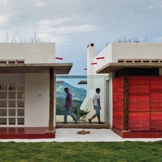 Casa Dom Viçoso, Dom Viçoso, Minas Gerais, 2010