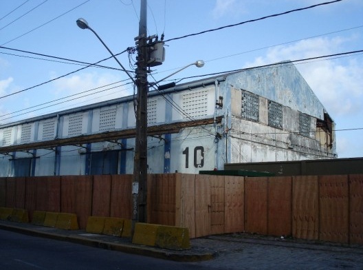 Armazém 10, pouco antes de sua demolição