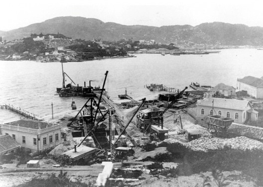 Início das obras da ponte em 1922