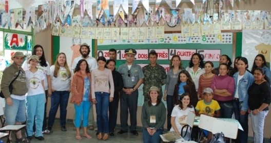Grupo de trabalho da UFJF com professores e coordenação do Projeto Rondon