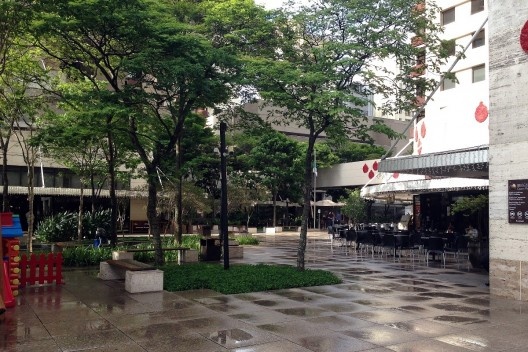 Brascan Century Plaza, térreo