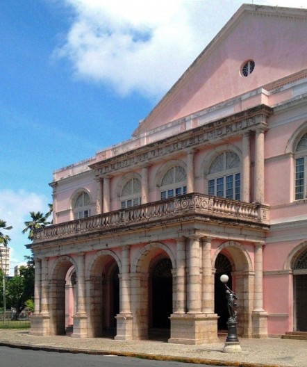Pórtico do Teatro Santa de Isabel, Recife