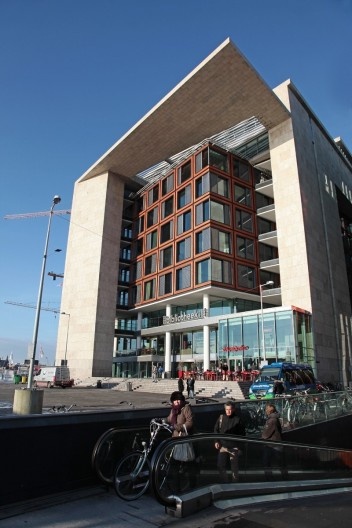 Biblioteca Pública de Amsterdã, Holanda. Jo Coenen & Co Architekten. 2007