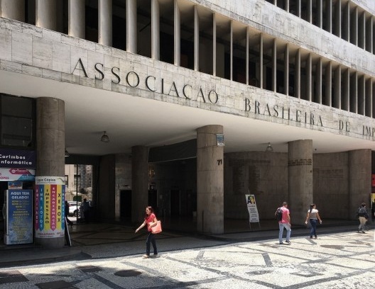 Pavimento térreo do edifício da Associação Brasileira de Imprensa, Rio de Janeiro RJ Brasil