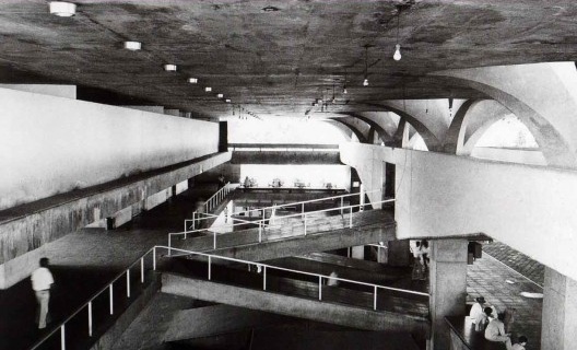 Rodoviária de Jaú, 1973-1974. Arquitetos Vilanova Artigas e Carlos Cascaldi